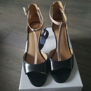 Nine West T-Strap heels